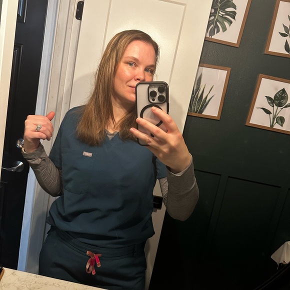 Meet your Posher, Amber - Picture 2 of 5